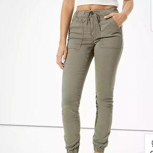 AE High Waisted Jegging Jogger (short)